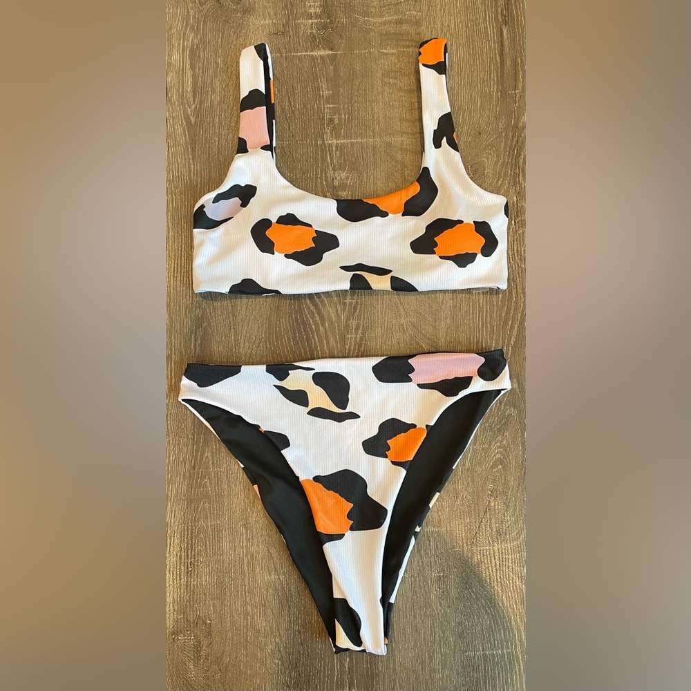 SHEIN Reversible Black and White Bikini with Orange Highlights